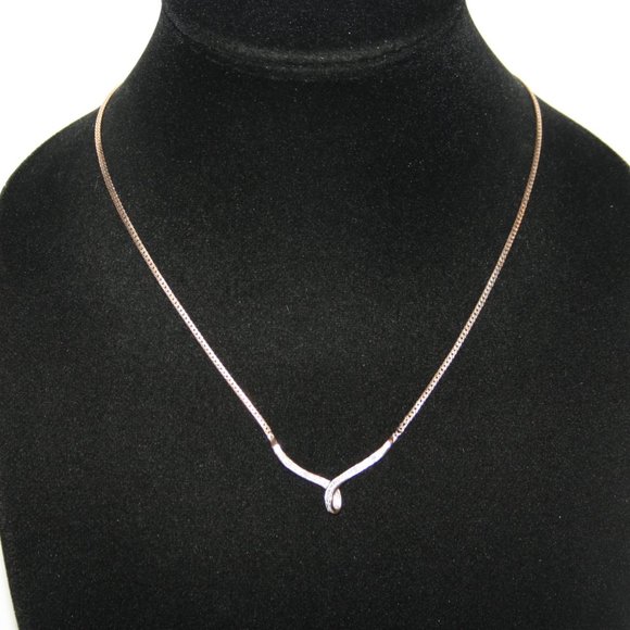 Beautiful gold drop necklace 17" - Picture 6 of 6